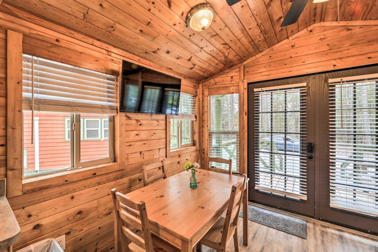 Beautiful New Bern Studio Cabin With Fire Pit! Eksteriør billede