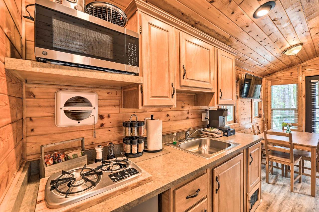 Beautiful New Bern Studio Cabin With Fire Pit! Eksteriør billede