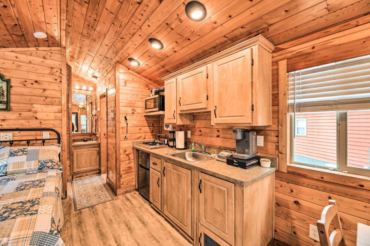 Beautiful New Bern Studio Cabin With Fire Pit! Eksteriør billede